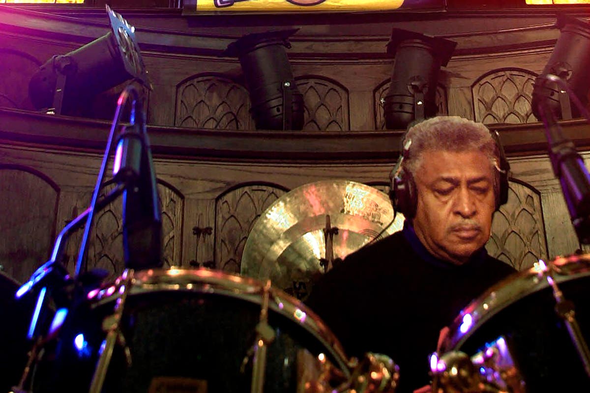 Blues drummer Sam Lay dies at 86; played with Dylan, Waters