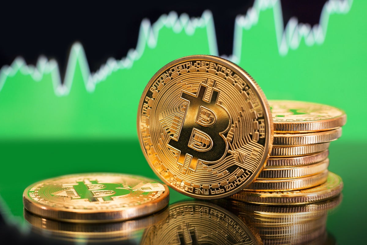 Bitcoin price surges as El Salvador rejects IMF call to ditch BTC as  currency | The Independent