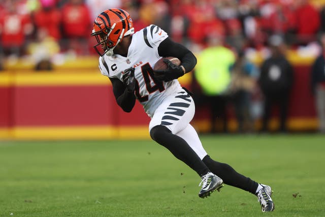 <p>Vonn Bell of the Cincinnati Bengals runs with the ball in the AFC Championship Game against the Kansas City Chiefs</p>