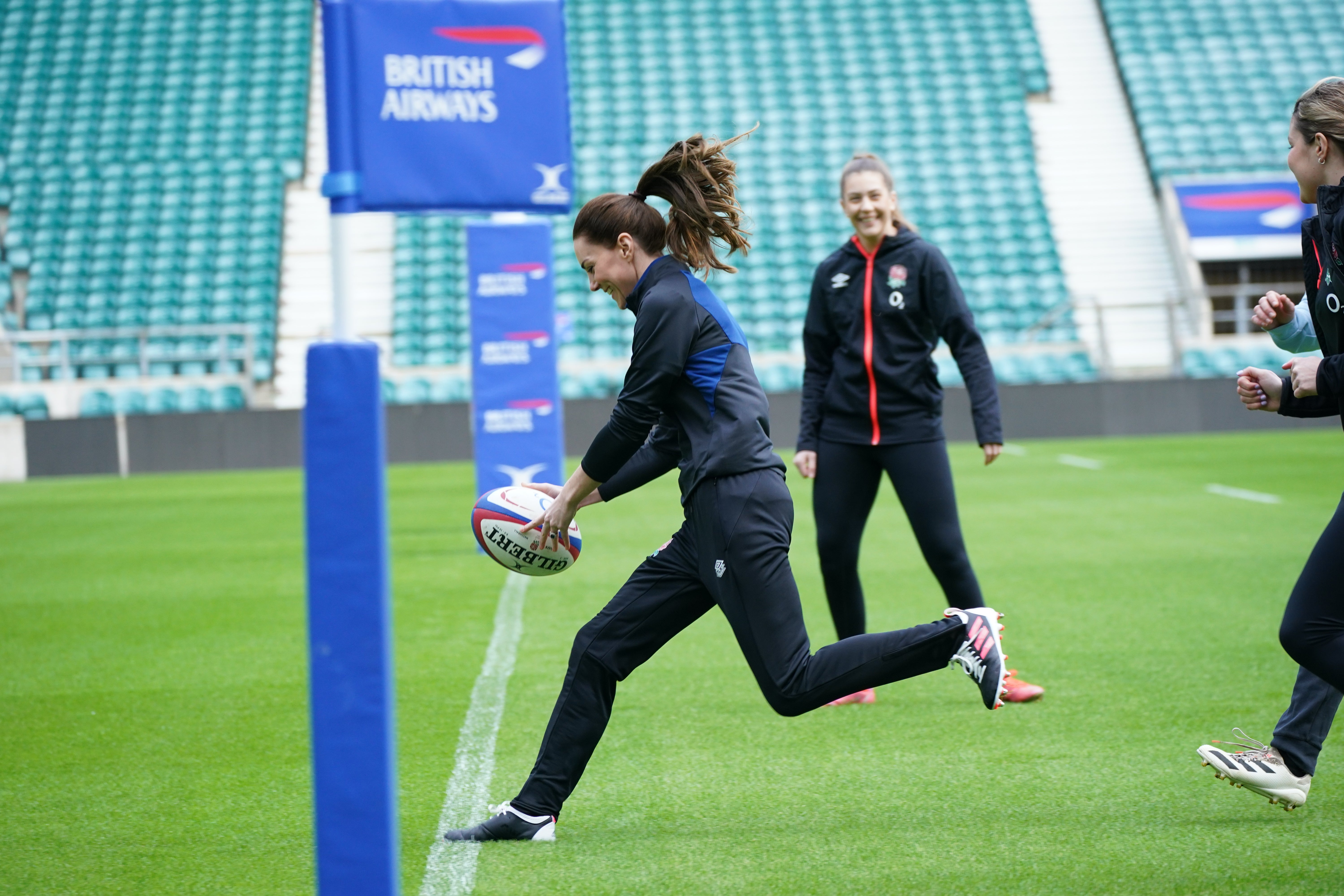The Duchess of Cambridge joined in an England training session at Twickenham (Yui Mok/PA)