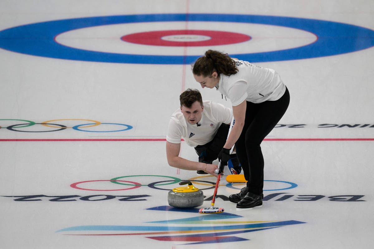 Bruce Mouat and Jennifer Dodds seize ‘building block’ with curling win over Sweden at Ice Cube in Beijing Bruce Mouat and Jennifer Dodds seize ‘building block’ with curling win over Sweden at Ice Cube in Beijing