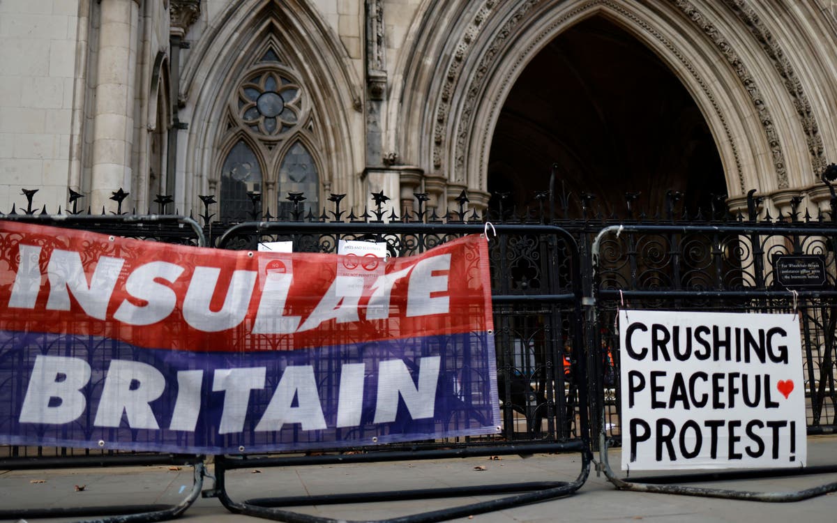 More than 70 Insulate Britain activists charged over protests blocking M25