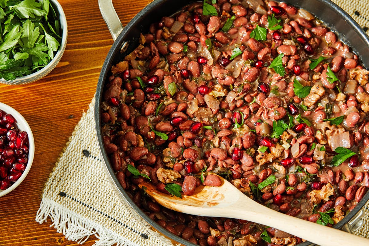 This weeknight-friendly kidney bean stew will teach you a thing or two about walnuts