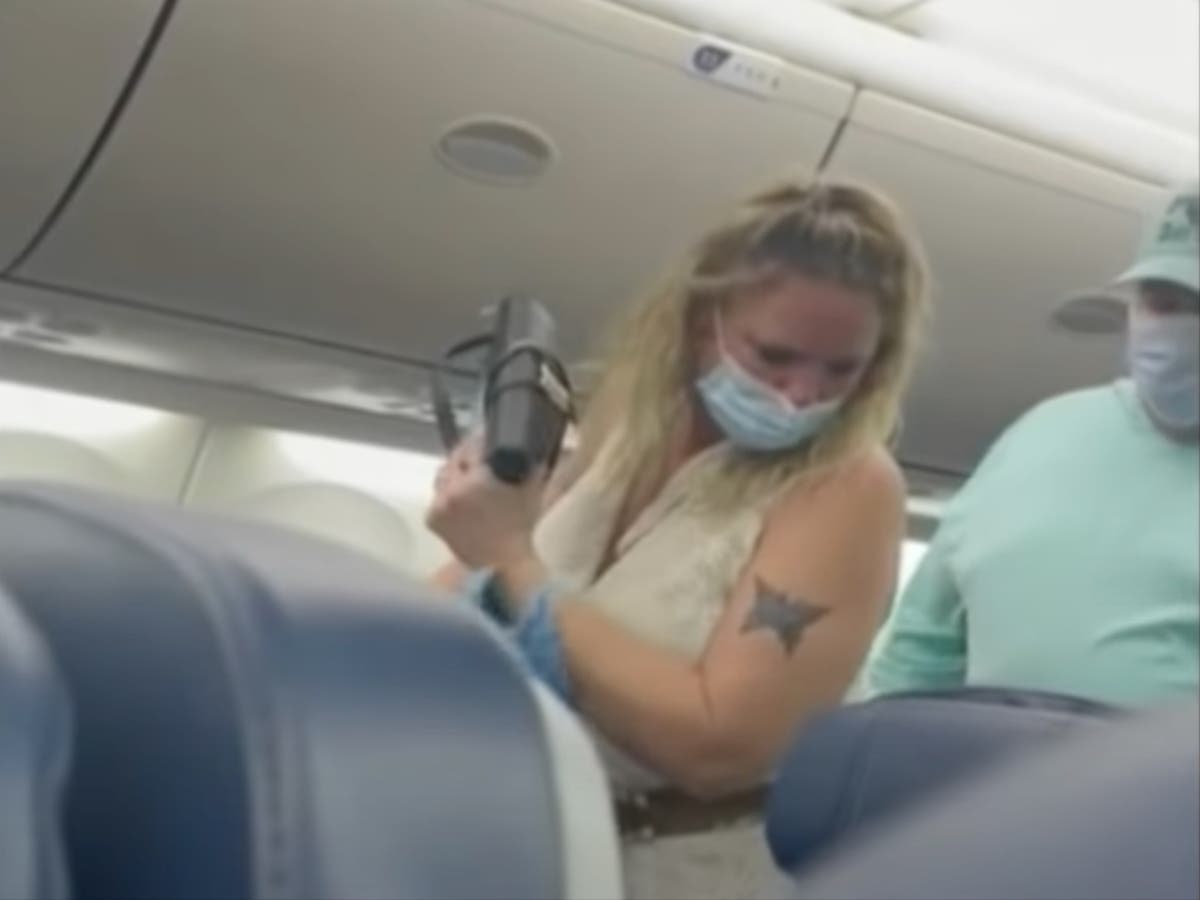 Video shows woman sparking flight chaos over lost ‘lucky pennies’