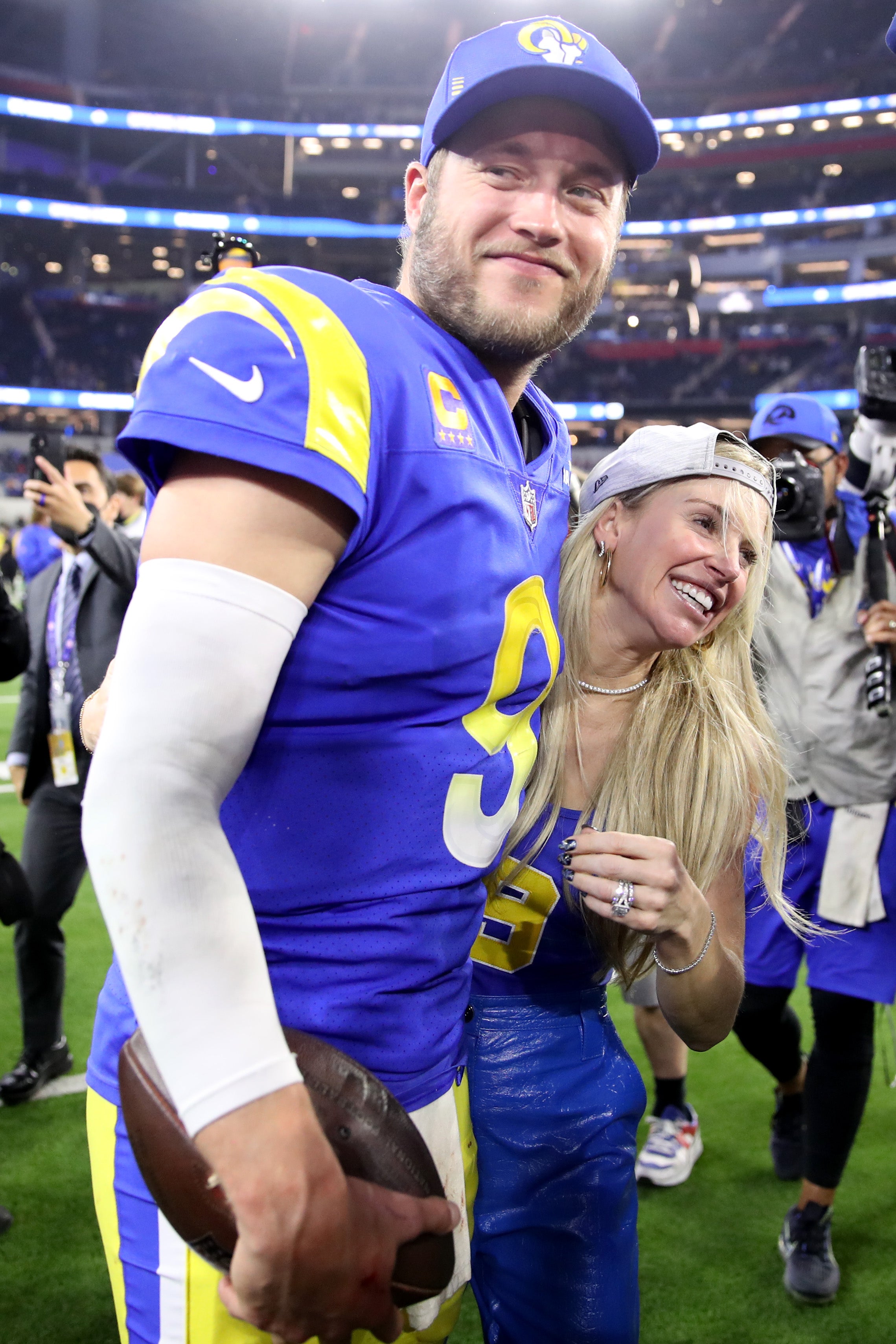 Who is Los Angeles Rams quarterback Matthew Stafford's wife Kelly