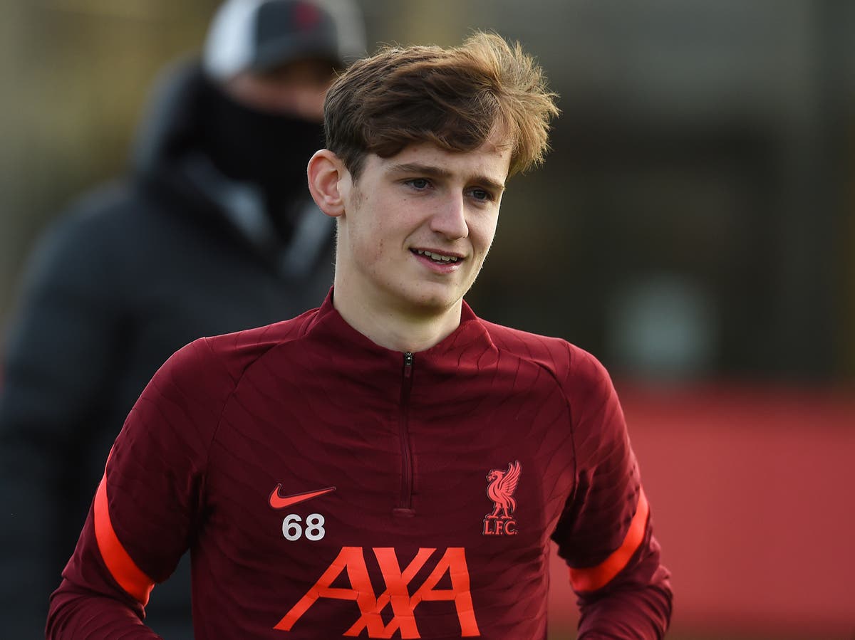  Tyler Morton, a young footballer, is playing in the Championship, the second tier of English football, on loan from Liverpool.