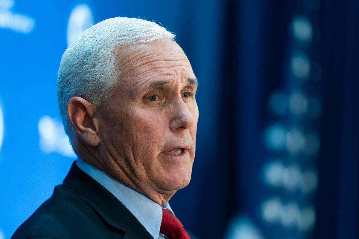 Former Pence chief of staff blames ‘snake-oil salesmen’ Trump advisors for attempts to overturn election Former Pence chief of staff blames ‘snake-oil salesmen’ Trump advisors for attempts to overturn election