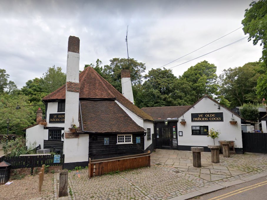 <p>Ye Olde Fighting Cox in St Albans is closing down</p>