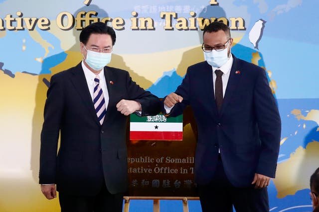 <p>File photo: Foreign Minister of Taiwan Joseph Wu (L) and Republic of Somaliland Ambassador Mohamed Hagi (R) bump elbows during the opening ceremony of The Republic of Somaliland Representative Office in Taipei, Taiwan, 9 September 2020</p>