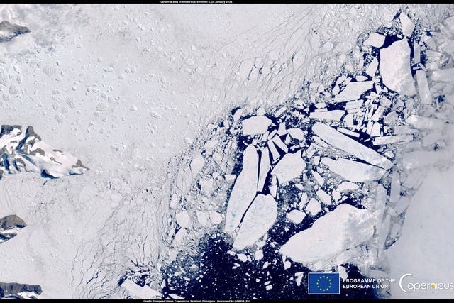 <p>Sea ice break-up on the Antarctic Peninsula</p>