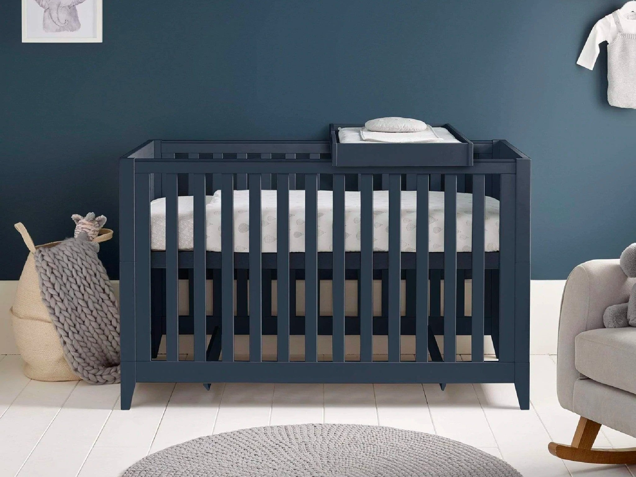 Mamas & Papas melfi cotbed with cot top changer  indybest