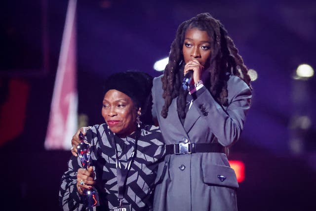 <p>London-born rapper Little Simz was named best new artist, and brought her mum with her on stage to receive the award</p>