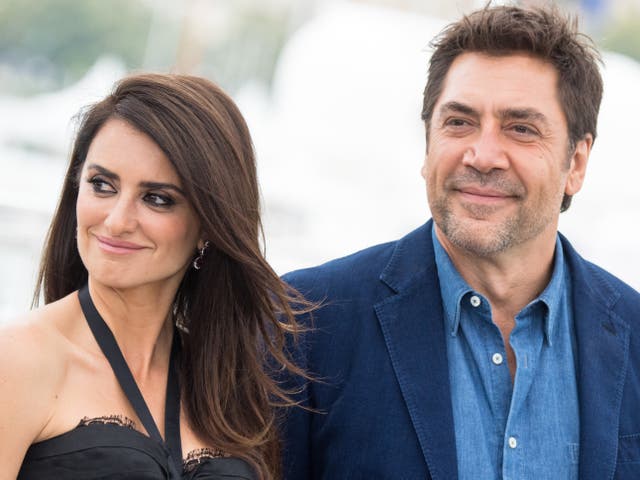 <p>Penélope Cruz and Javier Bardem attend a photocall during the 71st annual Cannes Film Festival on 9 May 2018 in Cannes, France</p>