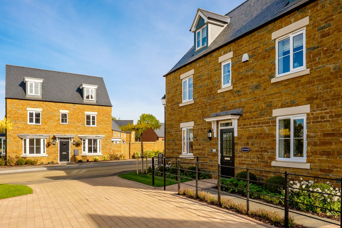 Barratt Redrow sells more homes despite ‘challenging’ market