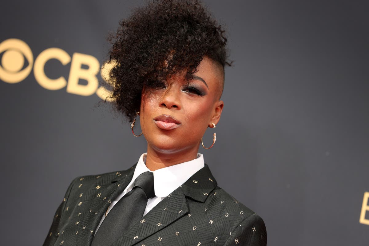 Samira Wiley recalls body-shaming incident at a photoshoot: ‘This is what I have to deal with?’ Samira Wiley recalls body-shaming incident at a photoshoot: ‘This is what I have to deal with?’