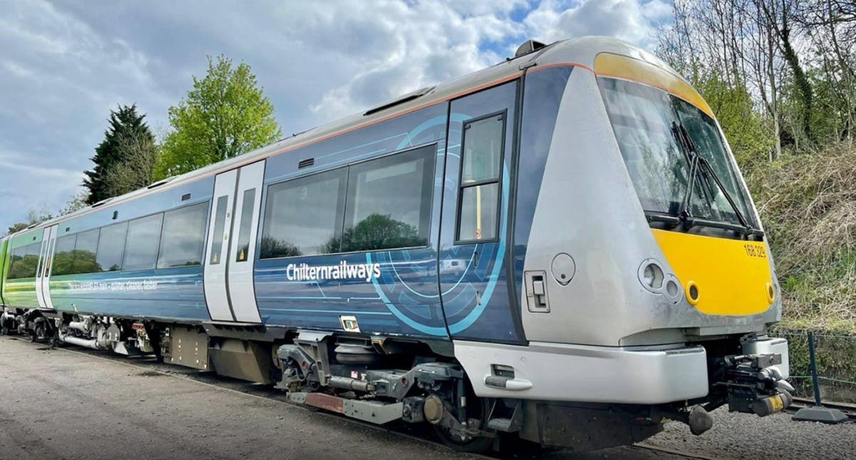 UK’s first 100mph battery-diesel hybrid train enters passenger service