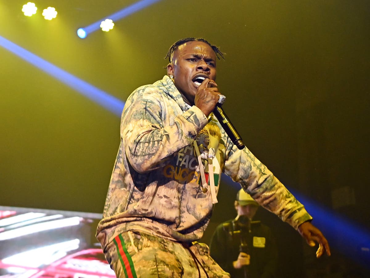 DaBaby filmed fighting ex DaniLeigh&rsquo;s brother in a bowling alley