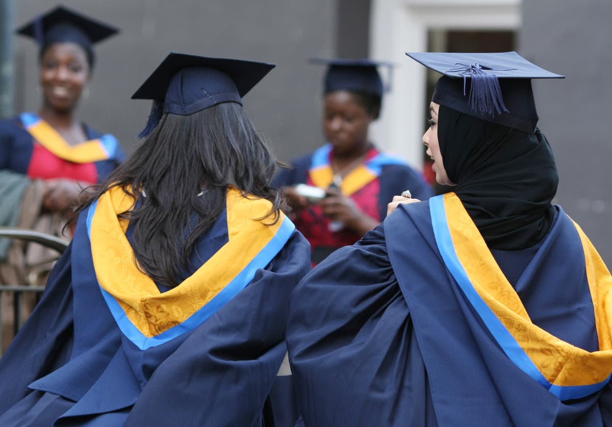 More students from ethnic minority backgrounds studying for degrees