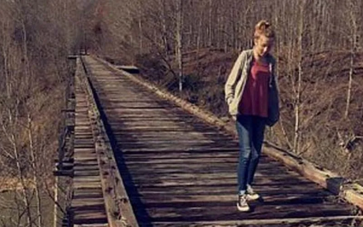 Image of Abigail Williams walking across the Monon High Bridge was recovered from her Snapchat account on the day she disappeared