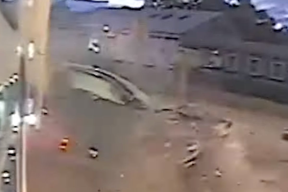 Drunk driver smashes into lorry at 84mph after seven pints with son, 3 ...