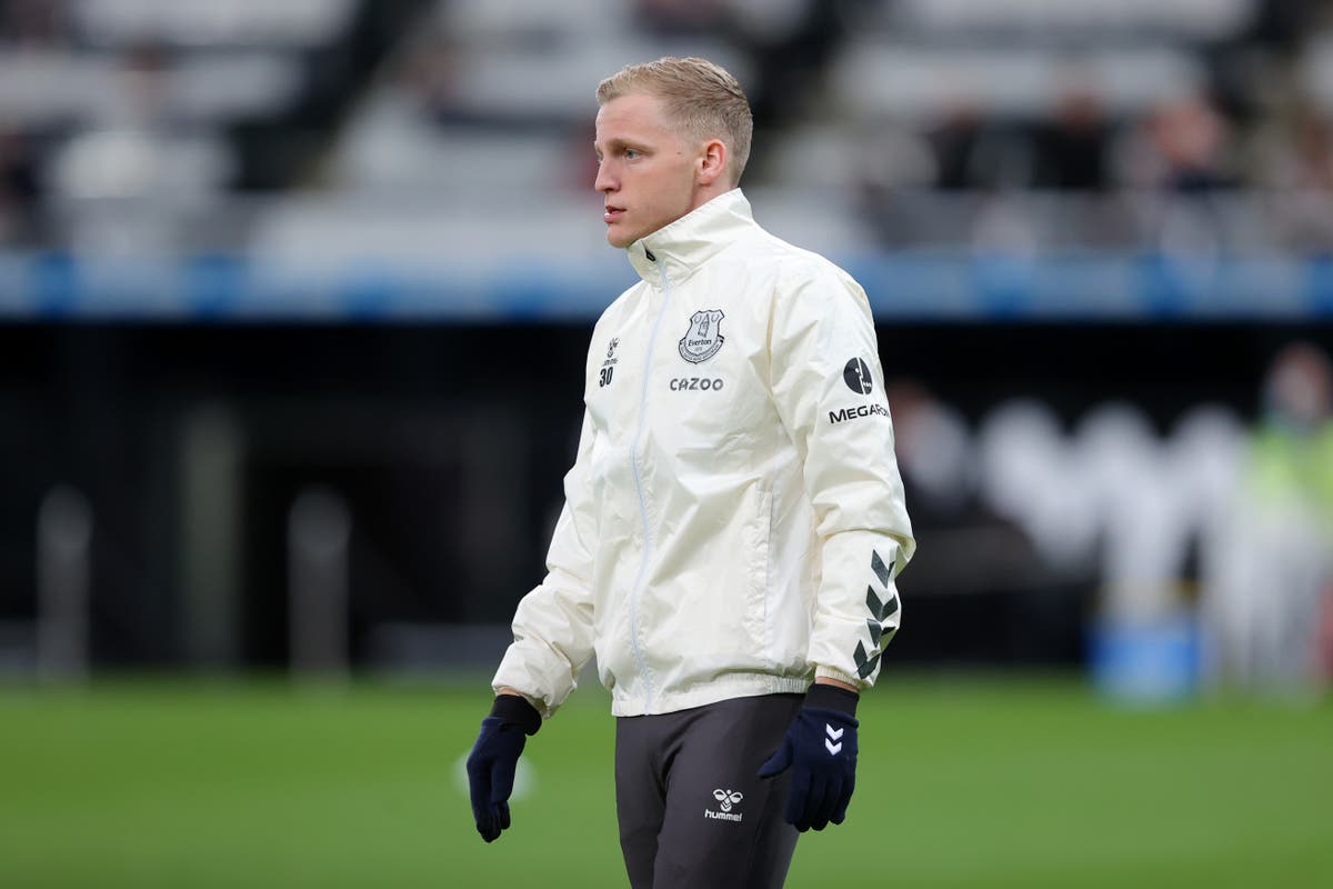 Everton vs Leeds LIVE: Premier League team news and line-ups today as Donny van de Beek starts