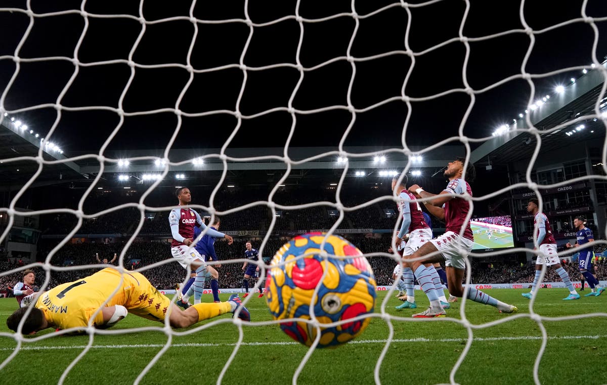 Steven Gerrard backs Tyrone Mings after Leeds horror show