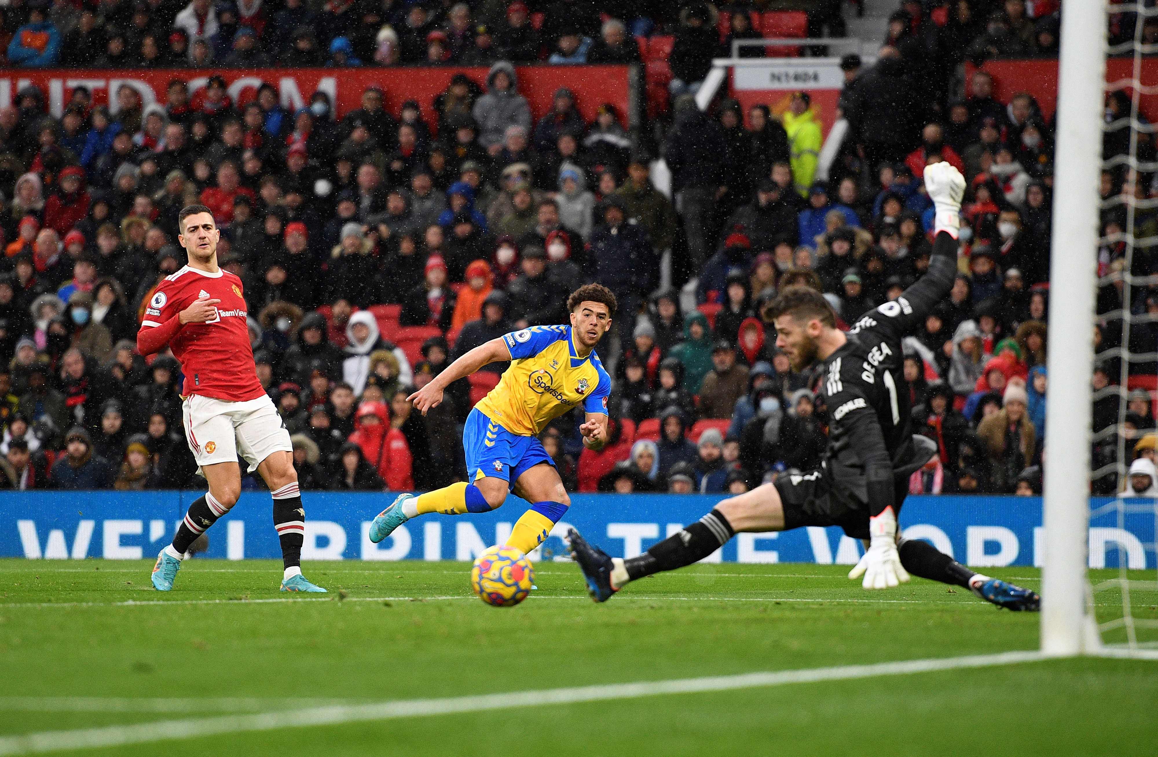 Che Adams slots home Southampton’s equaliser