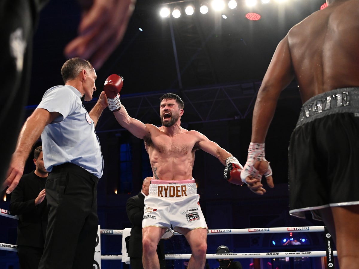 John Ryder Vs Daniel Jacobs Result Gutsy Londoner Rallies To Edge Past American For Career Defining Victory The Independent