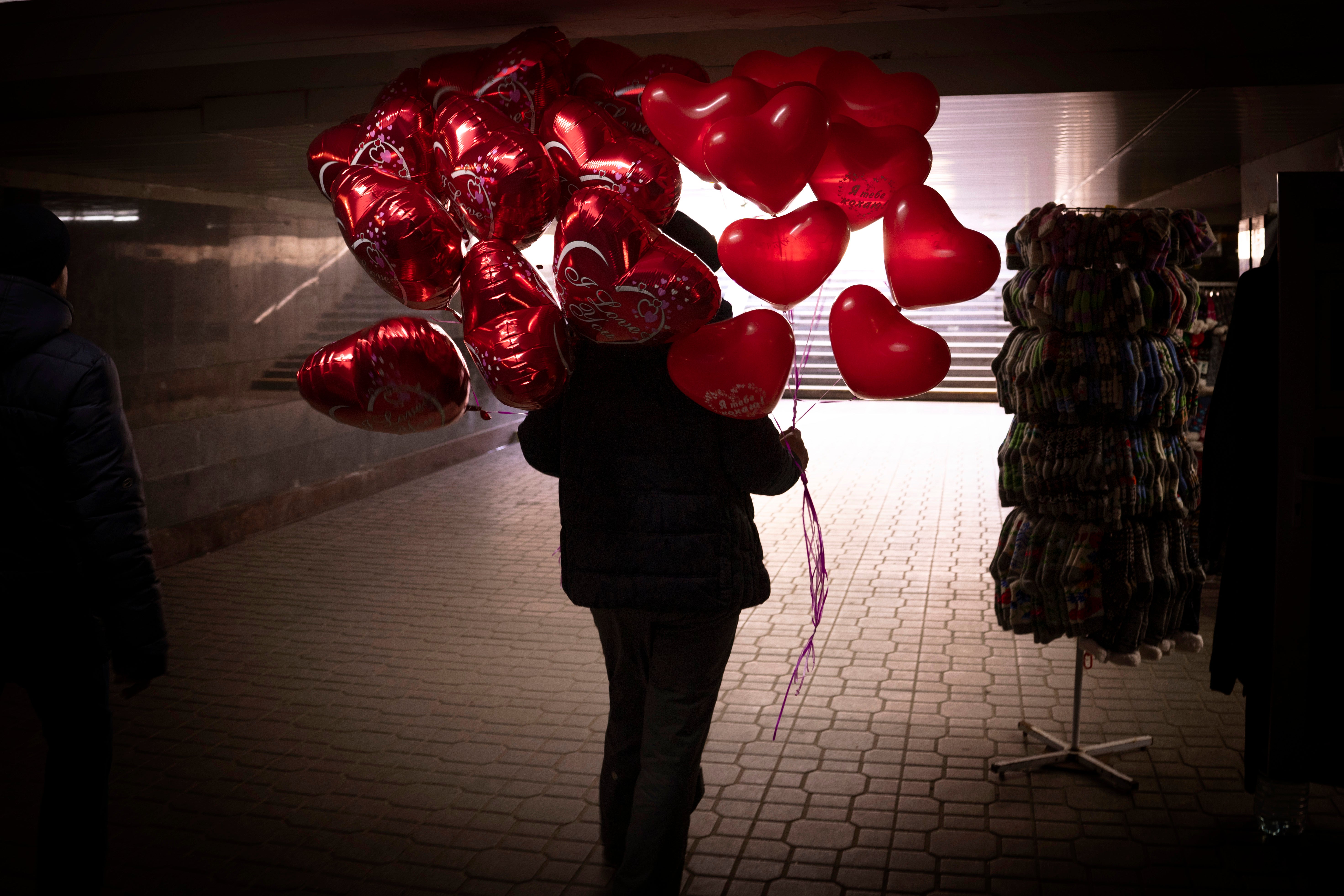 <p>Last year metallic balloons caused more than 600 outages when they drifted into power lines</p>