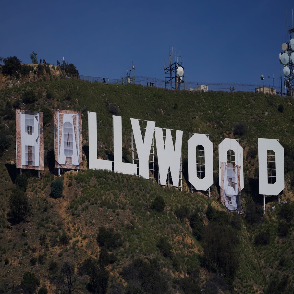 Hollywood sign makeover underway, to read: 'Rams House' in honor