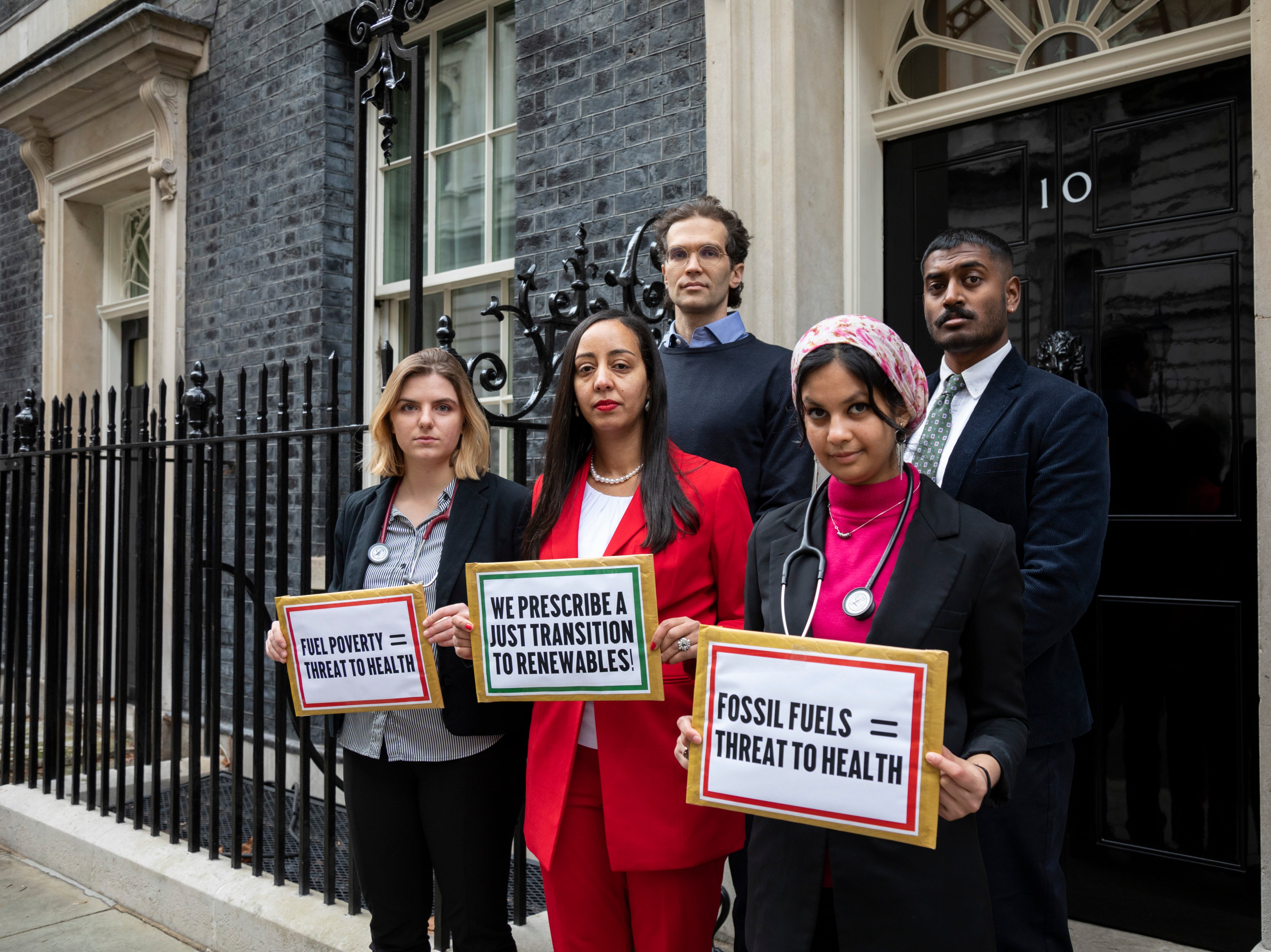 Health professionals hand letter to Downing Street urging UK to end reliance on fossil fuels