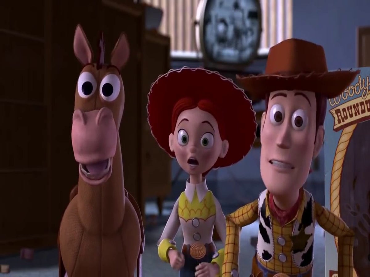 Toy Story 2 Deleted Scenes-Crossing the Road 