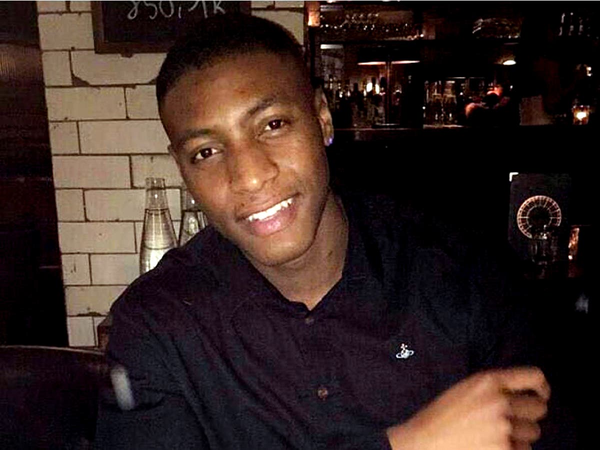 Man arrested and charged over 2017 murder after landing at Heathrow Man arrested and charged over 2017 murder after landing at Heathrow