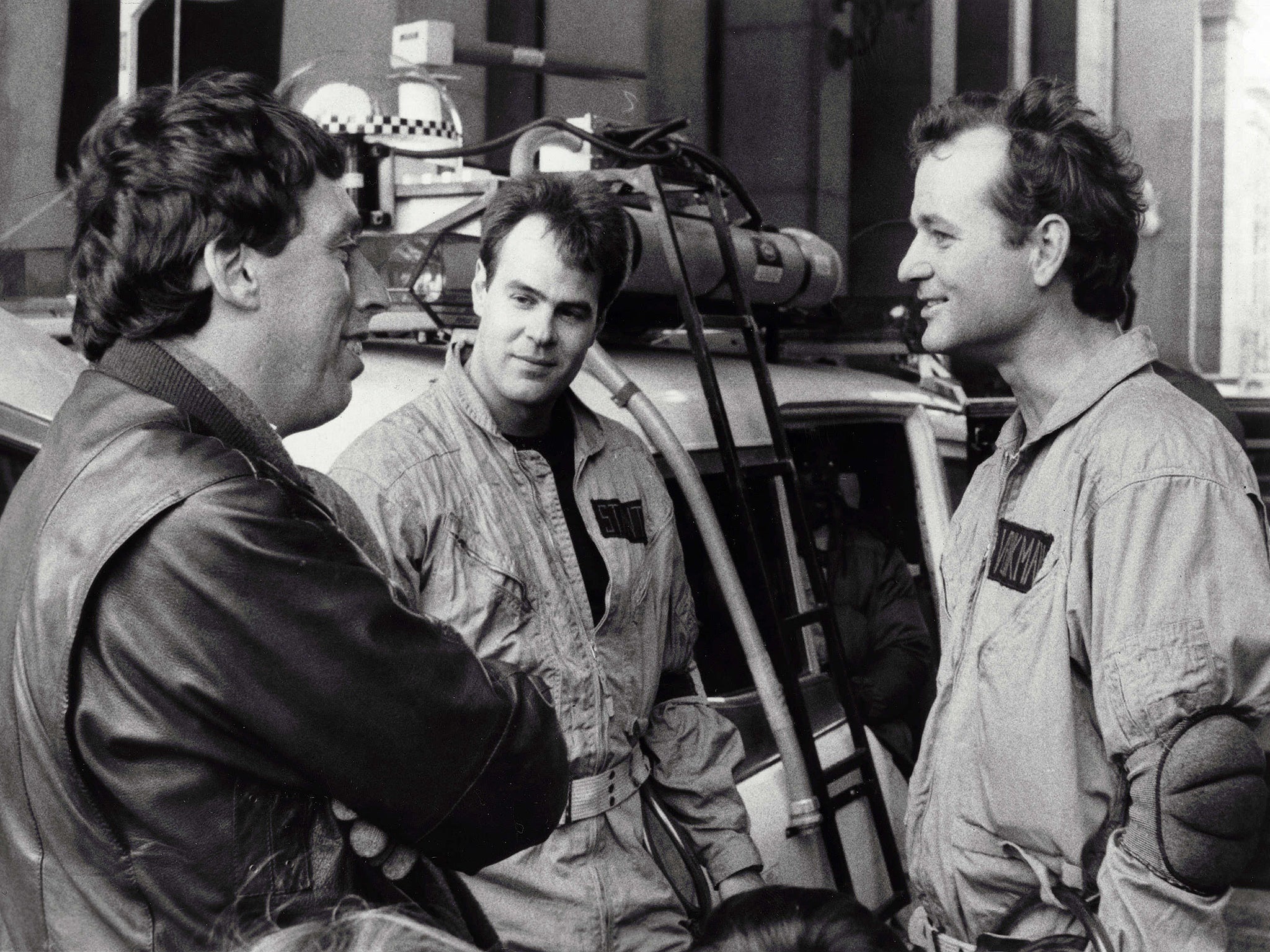 Alongside Dan Aykroyd and Bill Murray on the set of ‘Ghostbusters’