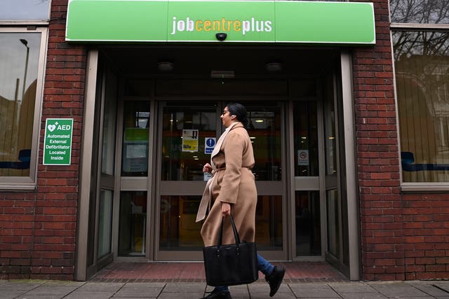 <p>The number of UK workers on payrolls rose by 71,000 between July and August</p>