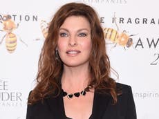 Fans support Linda Evangelista after she opens up about how a cosmetic procedure damaged her body