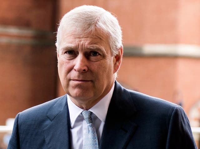 <p>El príncipe Andrew evitó un juicio público por acusaciones de abuso sexual tras llegar a un acuerdo extrajudicial</p>