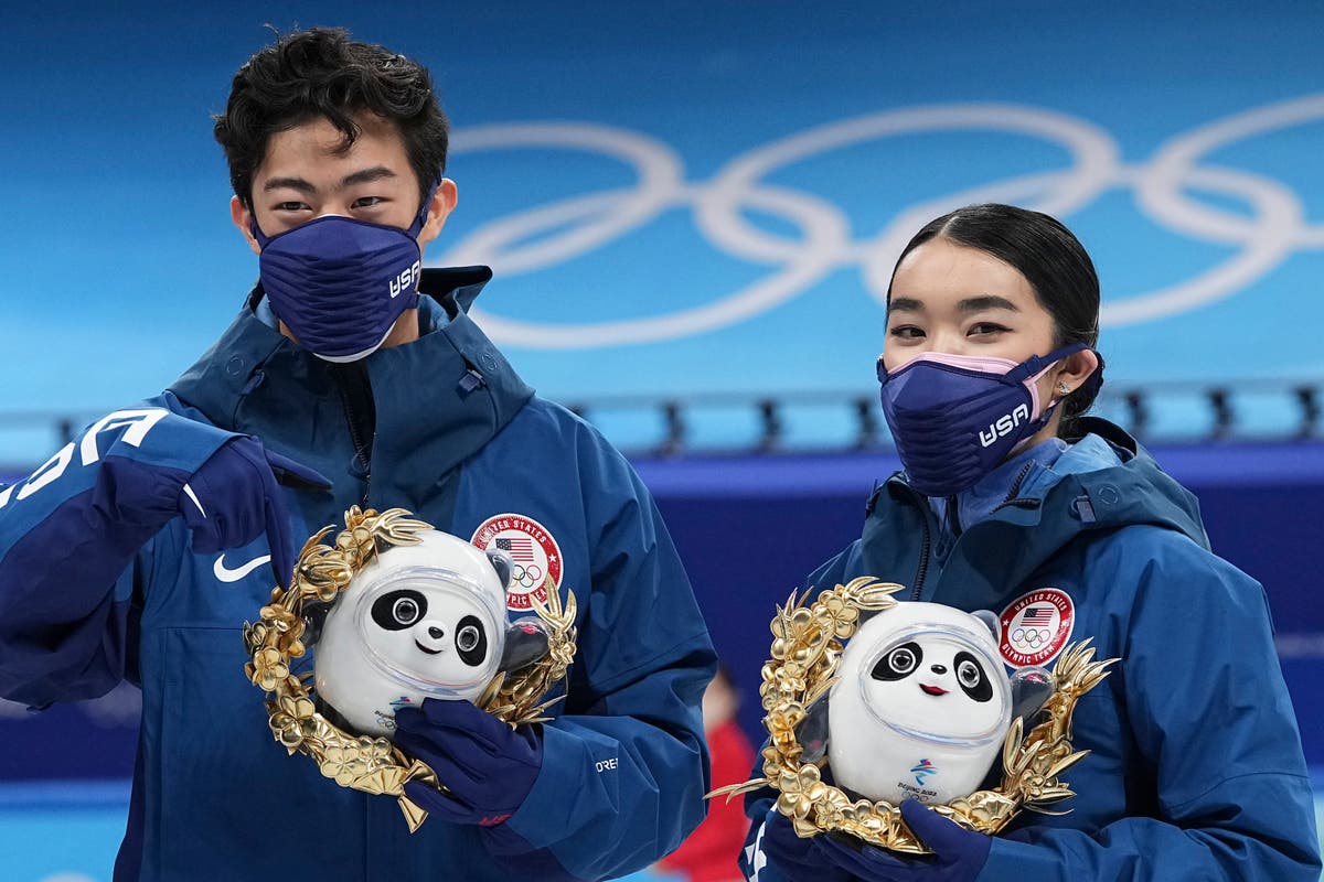 AP sources: US skaters to get Olympic torches as medals wait AP sources: US skaters to get Olympic torches as medals wait