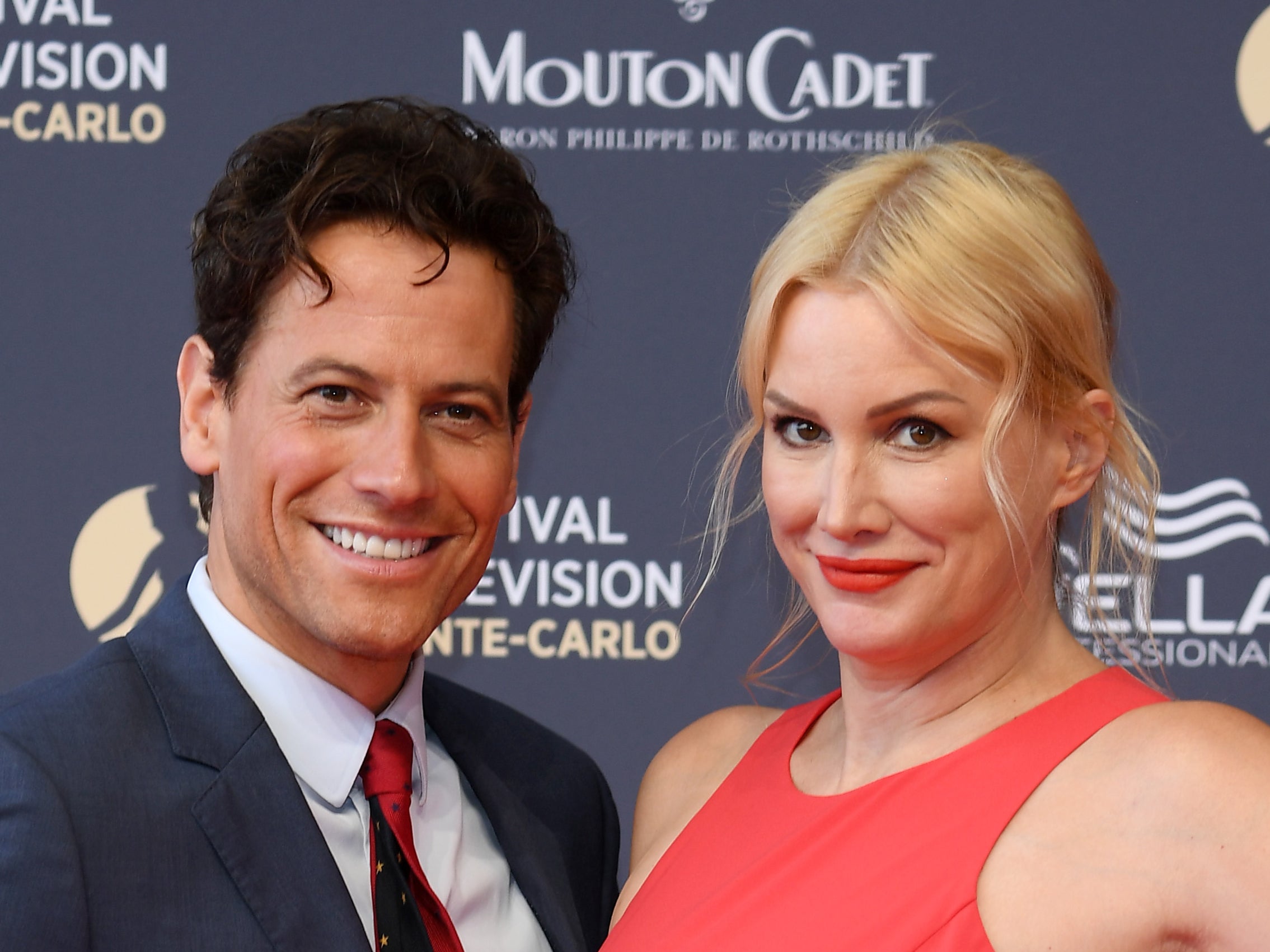Ioan Gruffudd and Alice Evans pictured in 2018