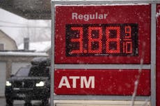 Saudi Arabia keeps lid on oil output as US gas prices rise