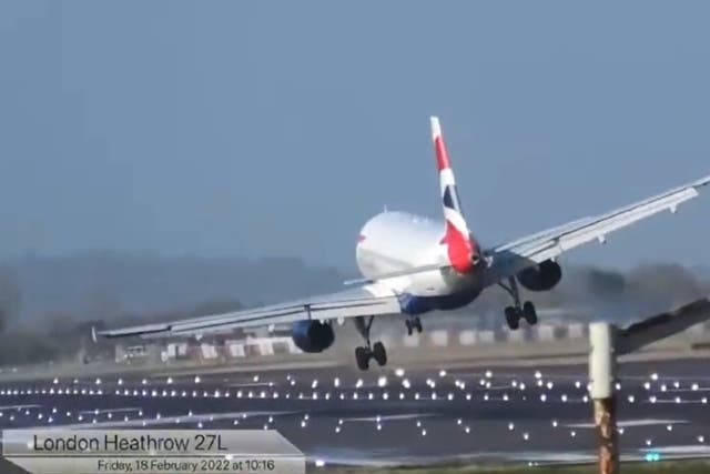<p>BA plane struggles to land in high winds</p>