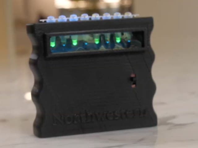 ROSALIND, un dispositivo de prueba de agua desarrollado por la Universidad Northwestern que utiliza maquinaria molecular para detectar contaminantes.