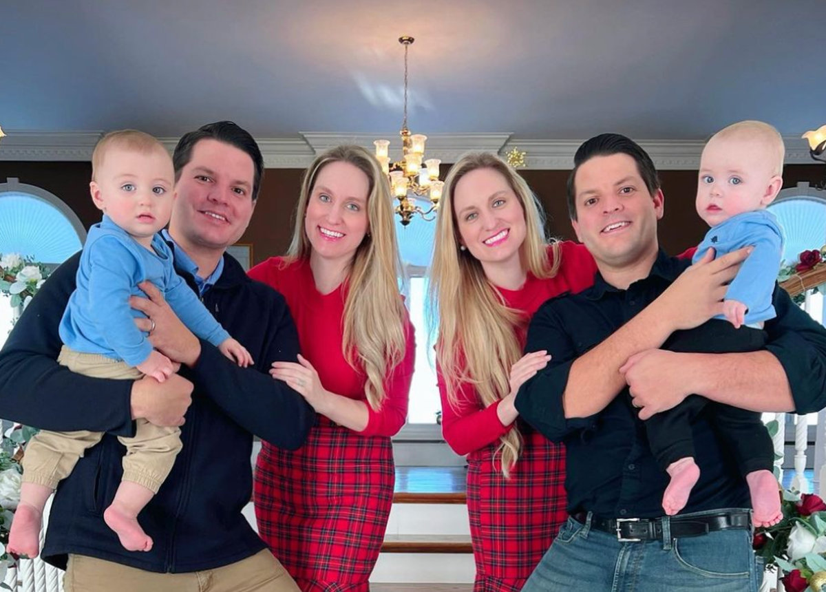 Twin sisters married to identical twin brothers reveal how they had kids at  the same time | The Independent