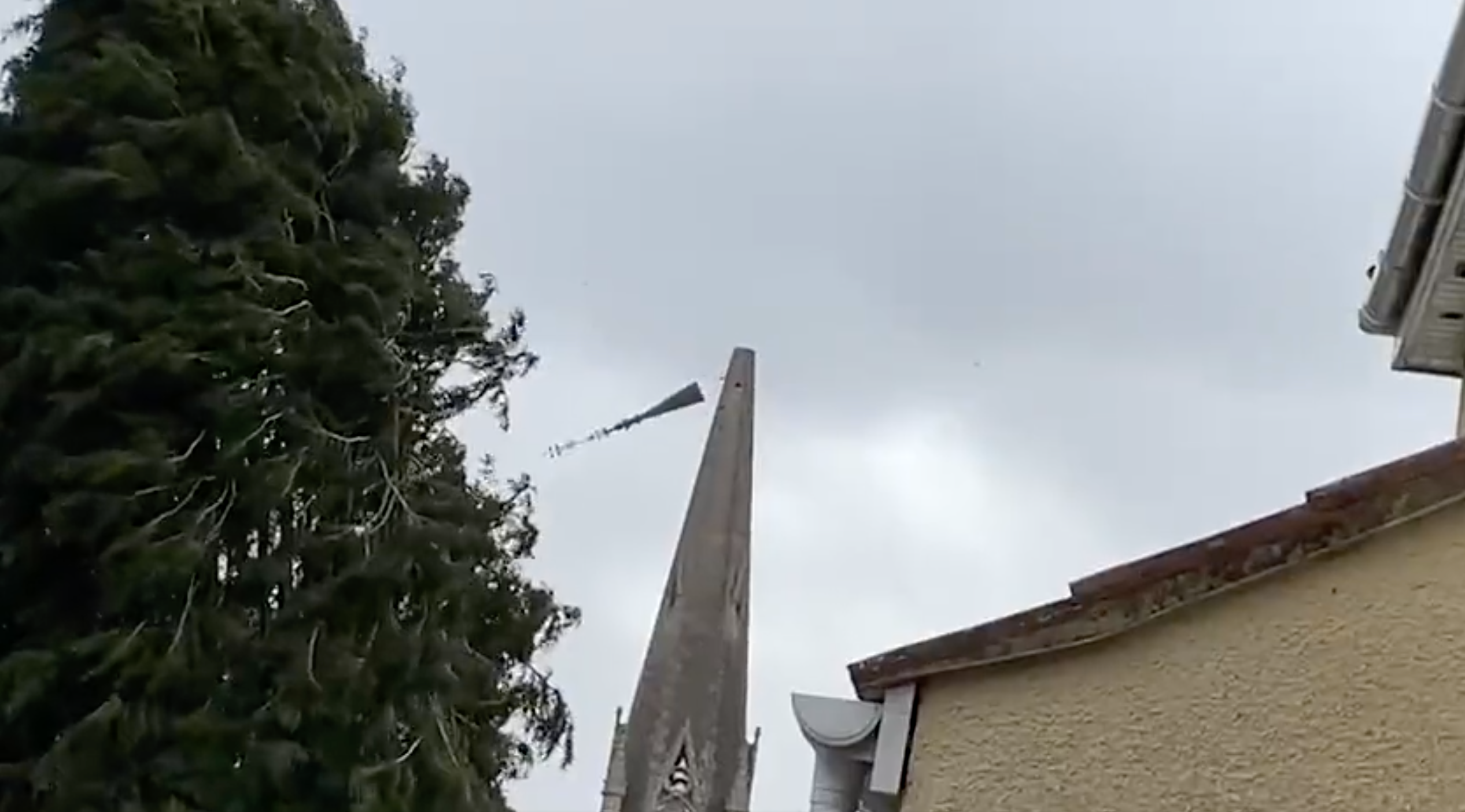 The falling spire at St Thomas’ Church in Wells. Image: Steve Day/Twitter