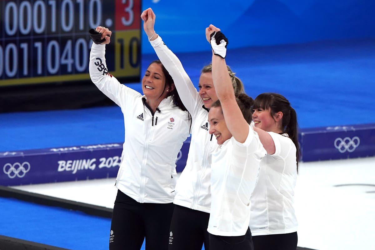 Eve Muirhead pays tribute to her Great Britain gold medal team-mates