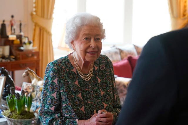 <p> Queen Elizabeth has caught coronavirus  </p>