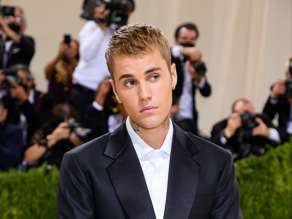 Justin Bieber&rsquo;s manager jokes about &lsquo;strange coincidence&rsquo; over singer&rsquo;s Covid diagnosis