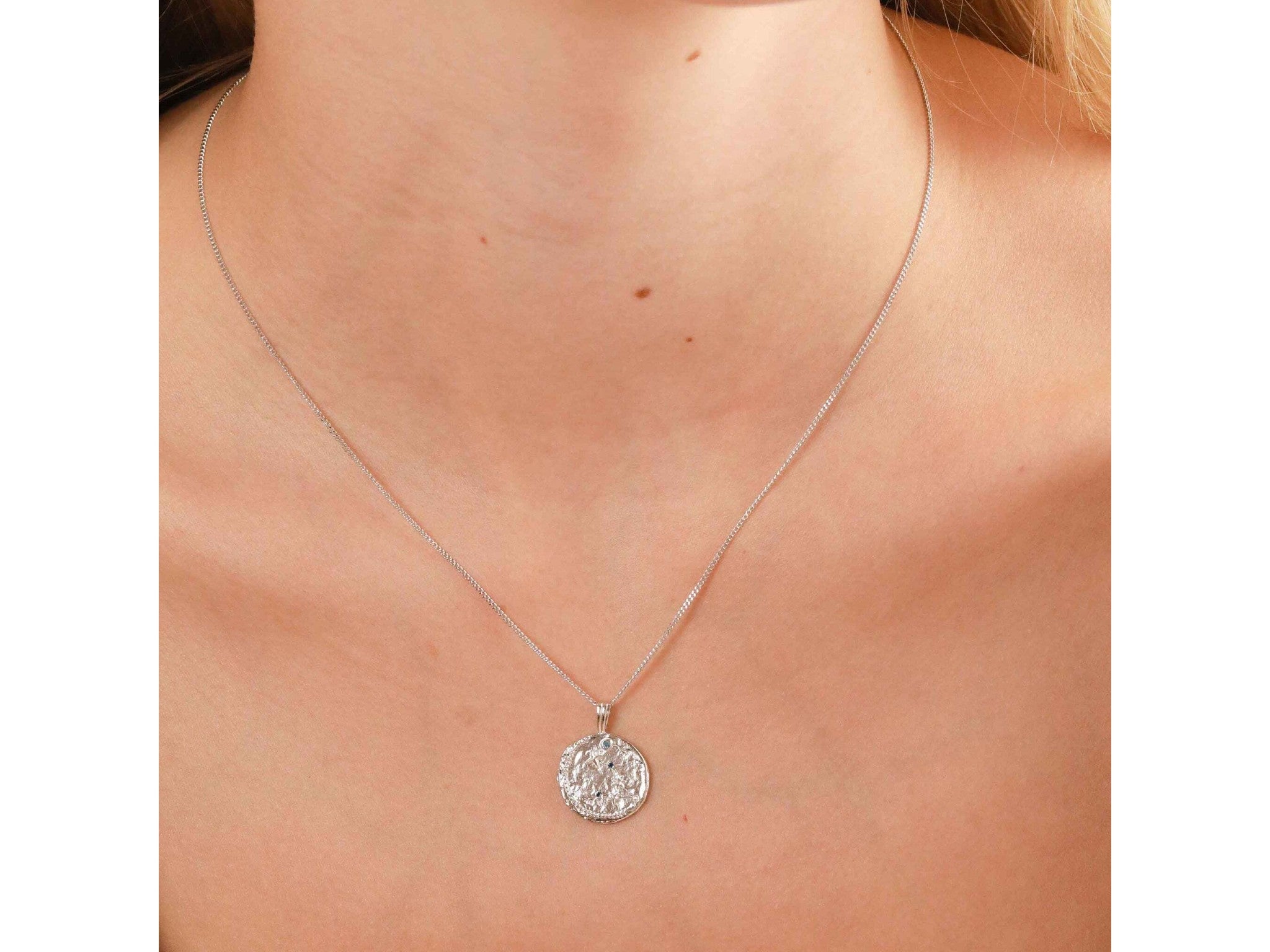 Astrid & Miyu cancer zodiac pendant necklace in silver indybest