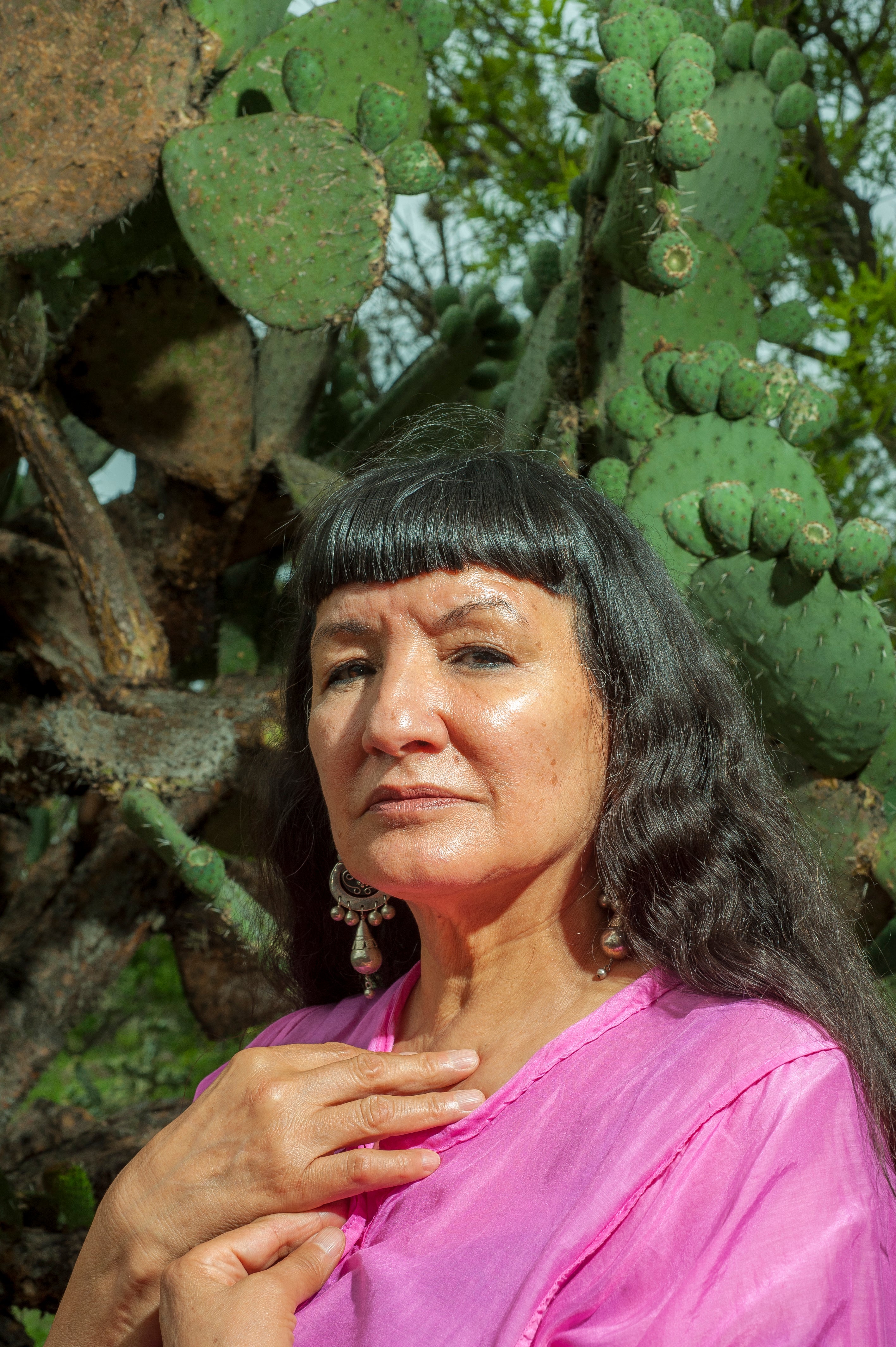 Outdoor portrait photo session with author and poet Sandra Cisneros in and around the town of San Miguel de Allende, Guanajuato, Mexico..