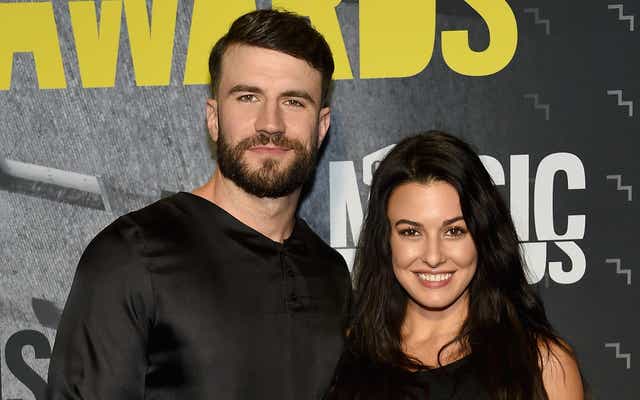 <p>Sam Hunt and Hannah Lee Fowler got married in 2017 </p>
